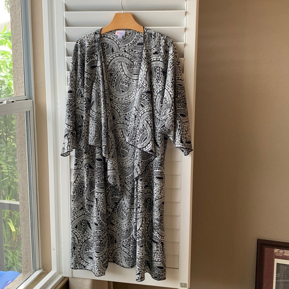 LuLaRoe Kimono